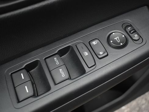 Used 2024 Honda CR-V Sport image 13