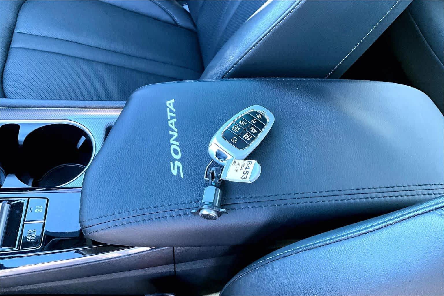 Used 2020 Hyundai Sonata Limited FWD image 14