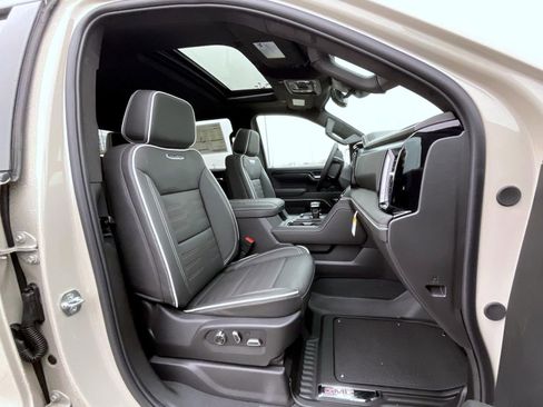 New 2026 GMC Sierra 1500 AT4X AWD/4WD image 15