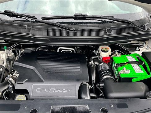 Used 2018 Ford Explorer Platinum image 8