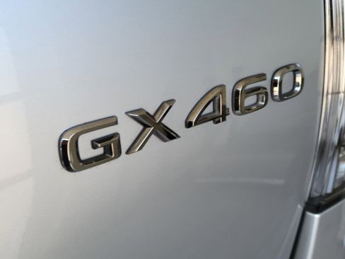 Used 2019 Lexus GX 460 image 6