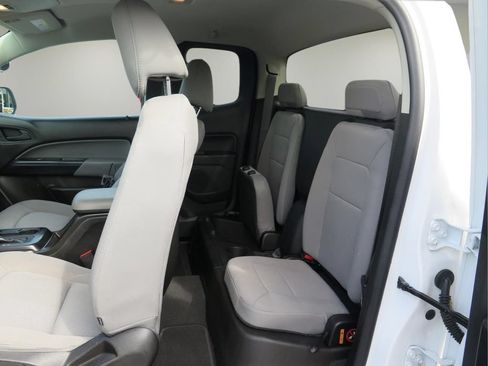 Used 2021 Chevrolet Colorado W/T w/ WT Convenience Package RWD image 23