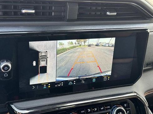 Used 2023 GMC Sierra 1500 AT4 w/ AT4 Premium Package image 16