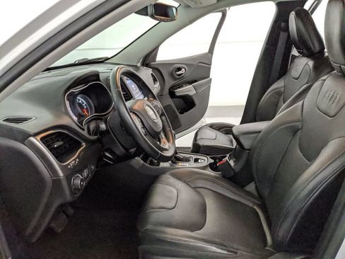 Used 2021 Jeep Cherokee Latitude Lux w/ Comfort/Convenience Group AWD/4WD image 15