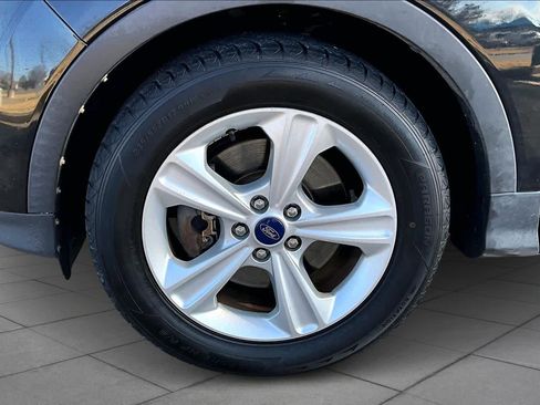 Used 2015 Ford Escape SE w/ Equipment Group 201A image 10