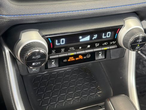 Certified 2025 Toyota RAV4 SE w/ Convenience Package AWD/4WD image 19