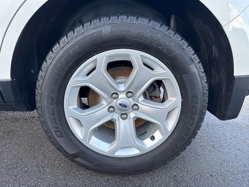 Used 2013 Ford Edge SEL image 29