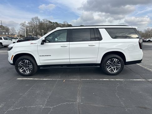 New 2026 Chevrolet Suburban Z71 image 6