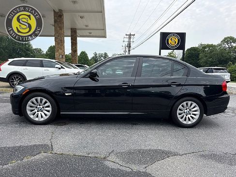 Used 2009 BMW 328i Sedan RWD image 3