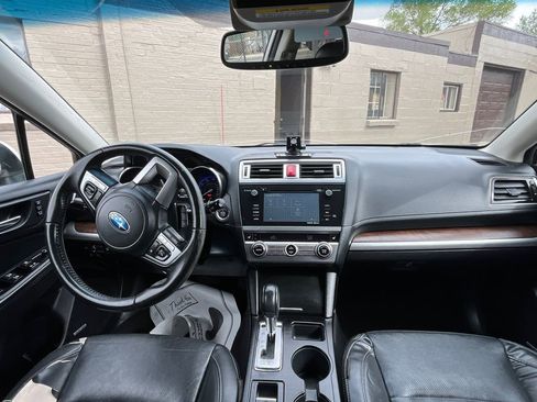 Used 2017 Subaru Outback 2.5i Limited AWD/4WD image 9