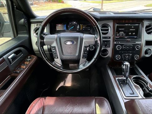 Used 2015 Ford Expedition Platinum image 6