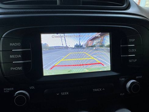 Used 2019 Kia Soul image 16