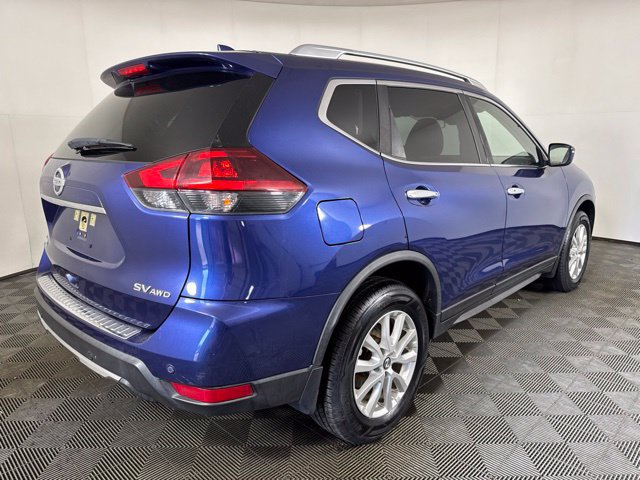 Used 2019 Nissan Rogue SV AWD/4WD image 3