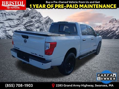 Used 2019 Nissan Titan SL w/ Midnight Edition image 10