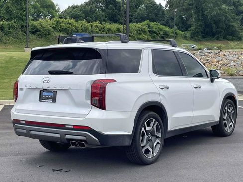 Used 2024 Hyundai Palisade Limited FWD image 3