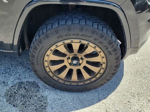 Used 2014 Jeep Grand Cherokee Altitude AWD/4WD image 7