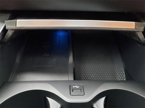 New 2026 BMW X5 xDrive50e w/ Premium Package image 22