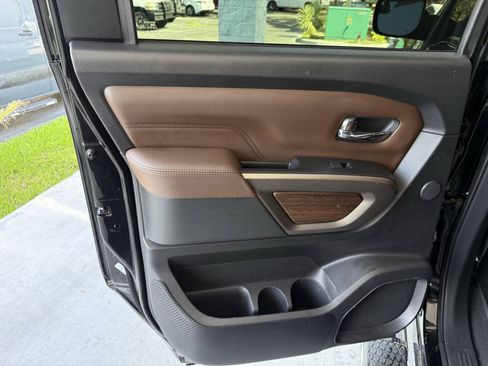 Used 2021 Nissan Titan Platinum Reserve w/ Moonroof Package AWD/4WD image 6