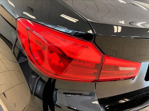 Used 2019 BMW 540i w/ M Sport Package RWD image 27