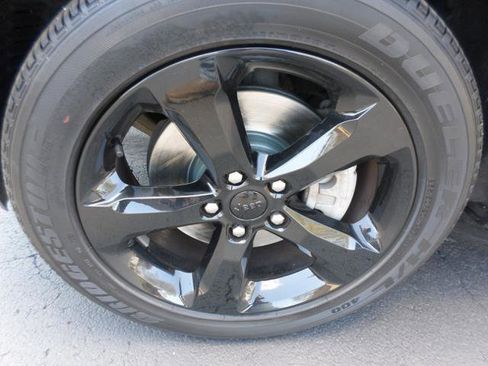 Used 2023 Jeep Grand Cherokee L Laredo image 16