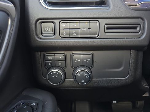 Certified 2023 Chevrolet Tahoe Z71 image 26