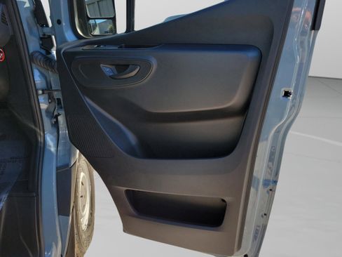 Used 2021 Mercedes-Benz Sprinter 144 Cargo image 19