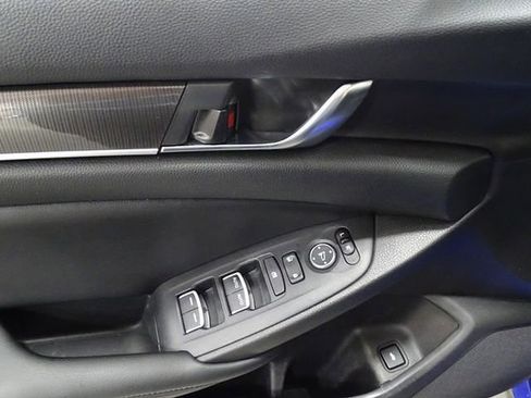 Used 2021 Honda Accord Sport image 16