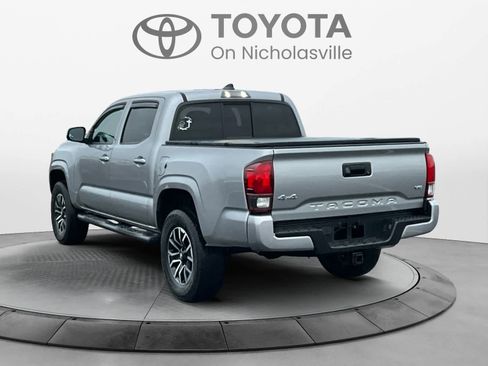 Used 2021 Toyota Tacoma SR image 4