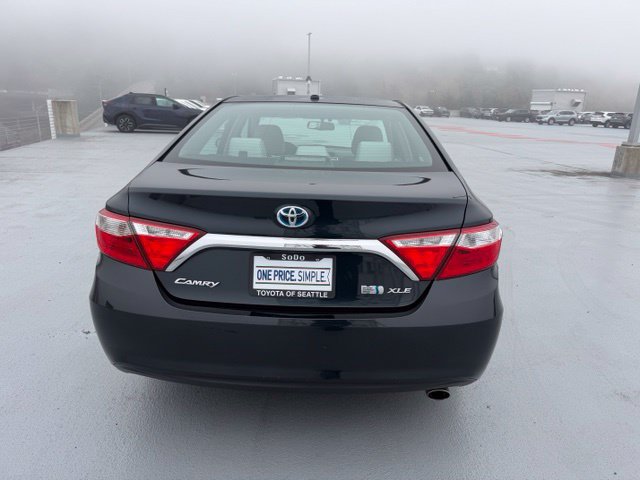 Used 2017 Toyota Camry XLE FWD image 4