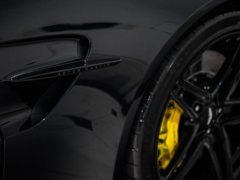 New 2026 Aston Martin V8 Vantage Coupe image 9