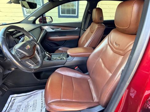 Used 2020 Cadillac XT5 Premium Luxury image 18