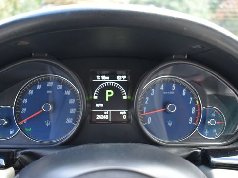 Used 2016 Maserati GranTurismo Sport image 33