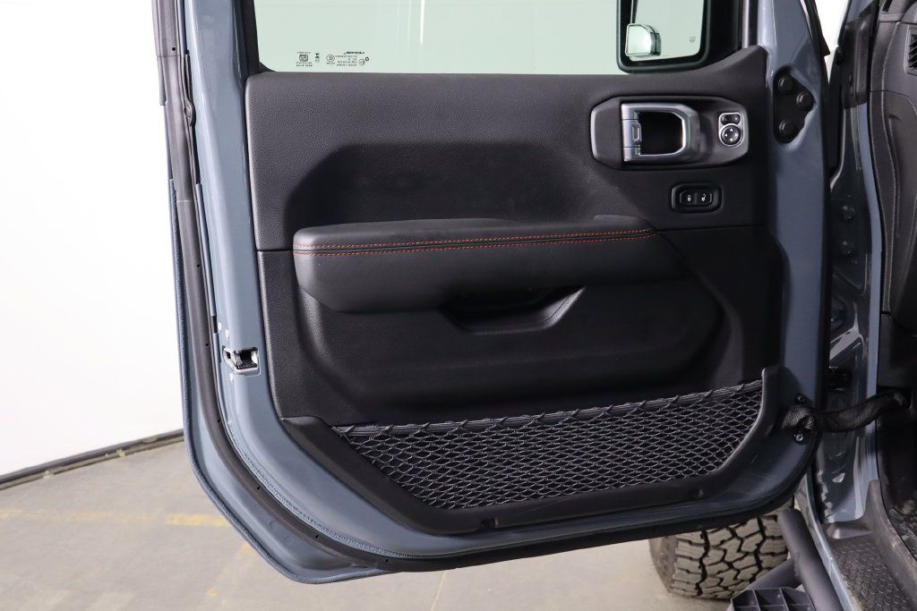 Used 2026 Jeep Gladiator Rubicon w/ Safety Group AWD/4WD image 13