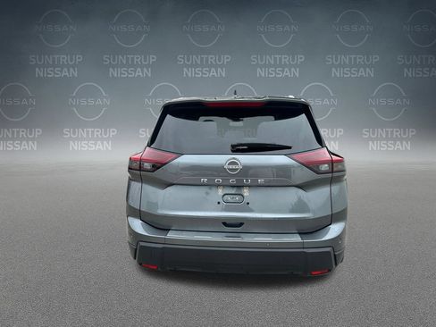 Used 2025 Nissan Rogue SV w/ SV Premium Package FWD image 38