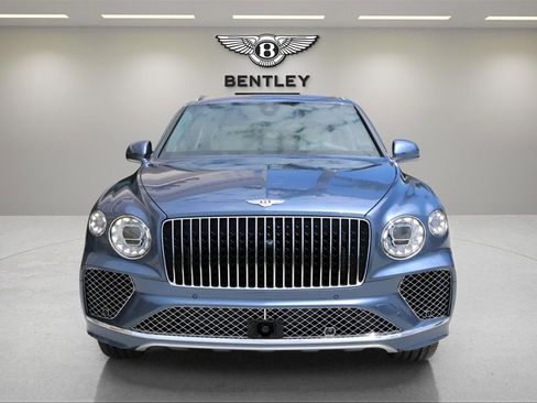New 2025 Bentley Bentayga Extended Wheelbase image 4