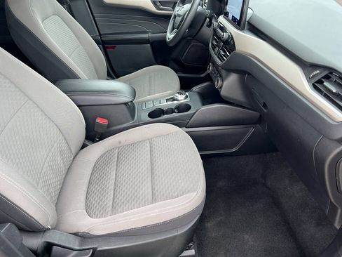 Used 2022 Ford Escape SE FWD image 7