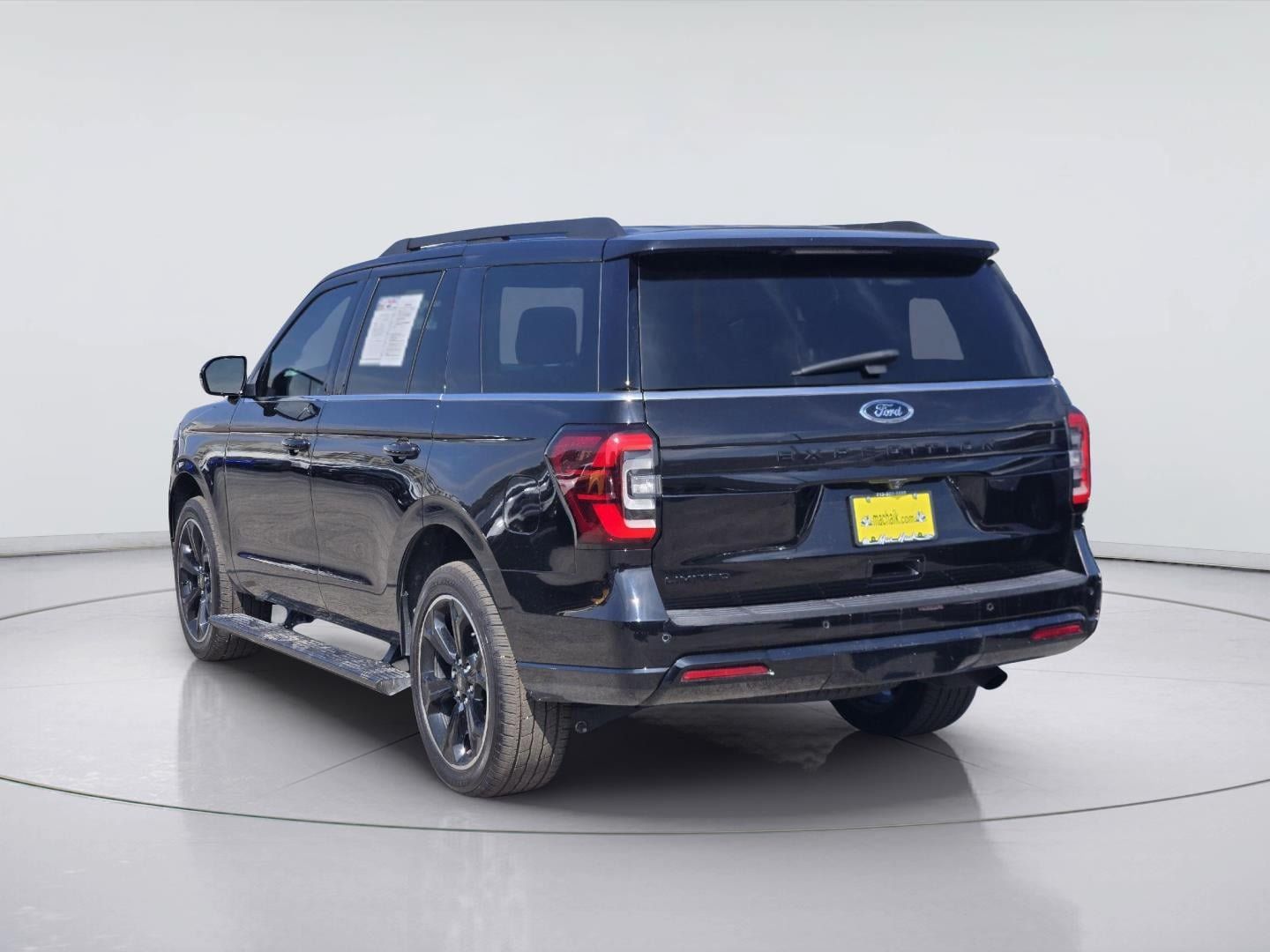 Used 2023 Ford Expedition Limited RWD image 6