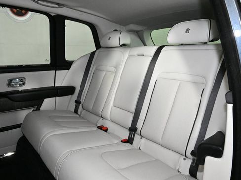 Used 2019 Rolls-Royce Cullinan image 55