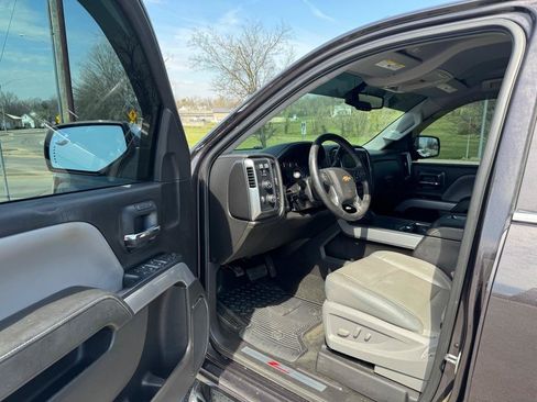 Used 2015 Chevrolet Silverado 1500 LTZ Z71 AWD/4WD image 9