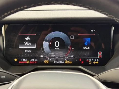 Used 2025 GMC Acadia Elevation image 36