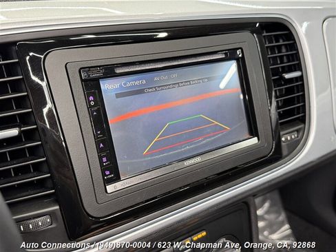 Used 2013 Volkswagen Beetle 2.5 image 23