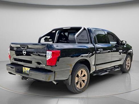 Used 2024 Nissan Titan SV w/ SV Bronze Edition Package AWD/4WD image 7