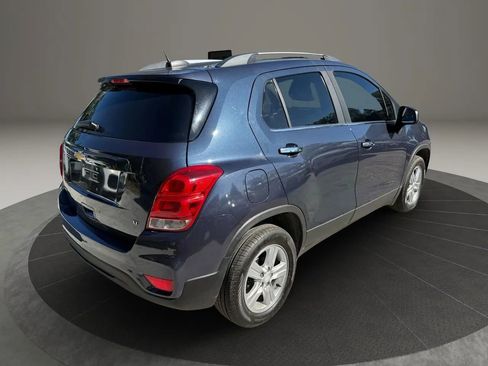 Used 2018 Chevrolet Trax LT w/ LT Convenience Package image 5