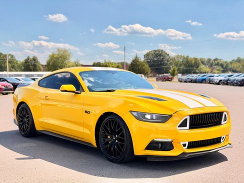 Used 2015 Ford Mustang GT Premium w/ Equipment Group 401A RWD image 17