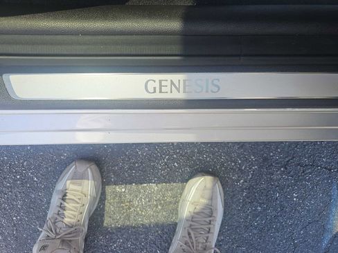 Used 2015 Hyundai Genesis 3.8 w/ Option Group 03 image 25