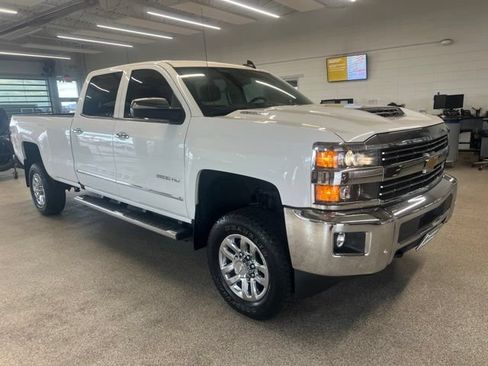 Used 2019 Chevrolet Silverado 2500 LTZ w/ Duramax Plus Package AWD/4WD image 3