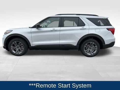 New 2026 Ford Explorer Active w/ Active Comfort Package image 2