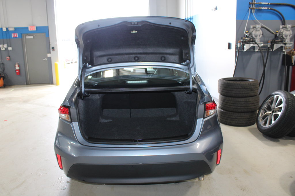 Used 2026 Toyota Corolla LE FWD image 23