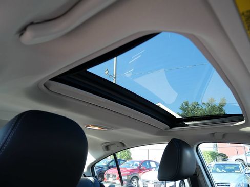 Used 2015 Subaru Legacy 2.5i Limited AWD/4WD image 20