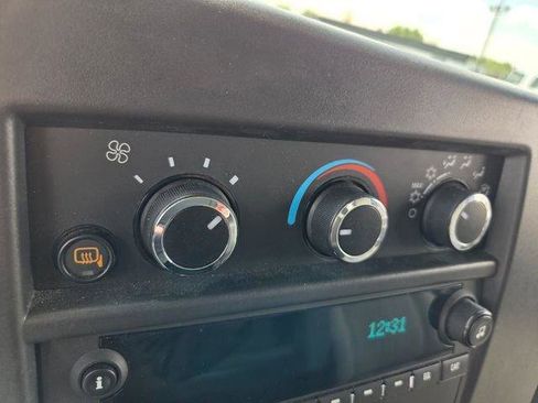 Certified 2024 Chevrolet Express 3500 LT w/ LT Preferred Equipment Group image 47